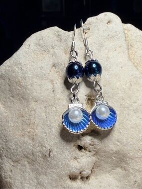 ✨Handmade✨Blue Pearl Shell Drop Earrings - Hypoallergenic